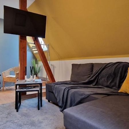 Central-Living Yellow - Wifi - Netflix - City Essen Bagian luar foto