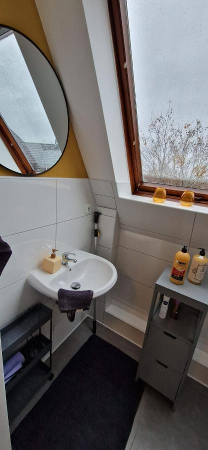 Central-Living Yellow - Wifi - Netflix - City Essen Bagian luar foto
