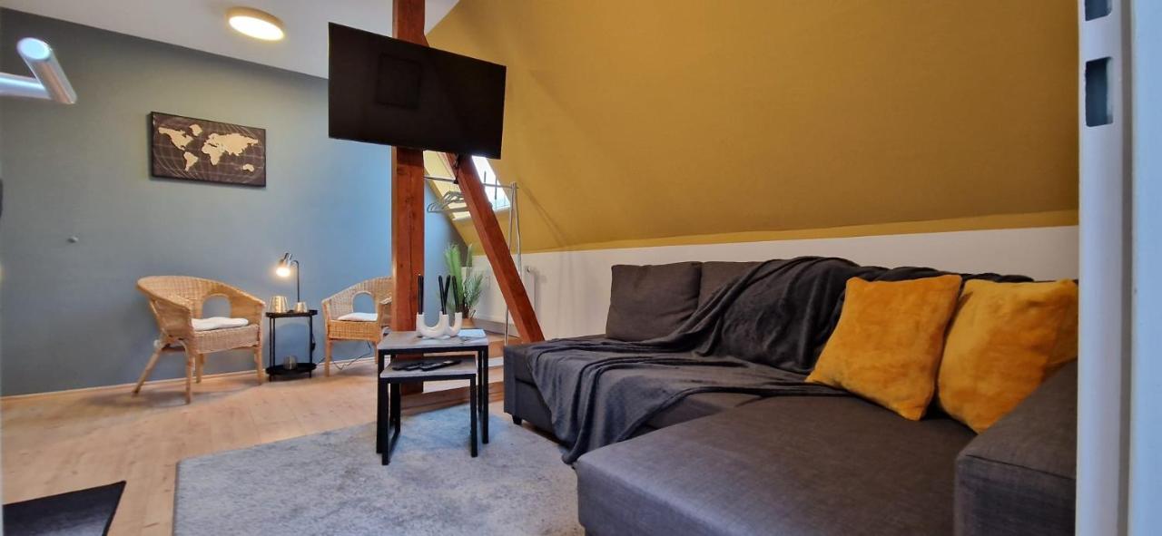 Central-Living Yellow - Wifi - Netflix - City Essen Bagian luar foto
