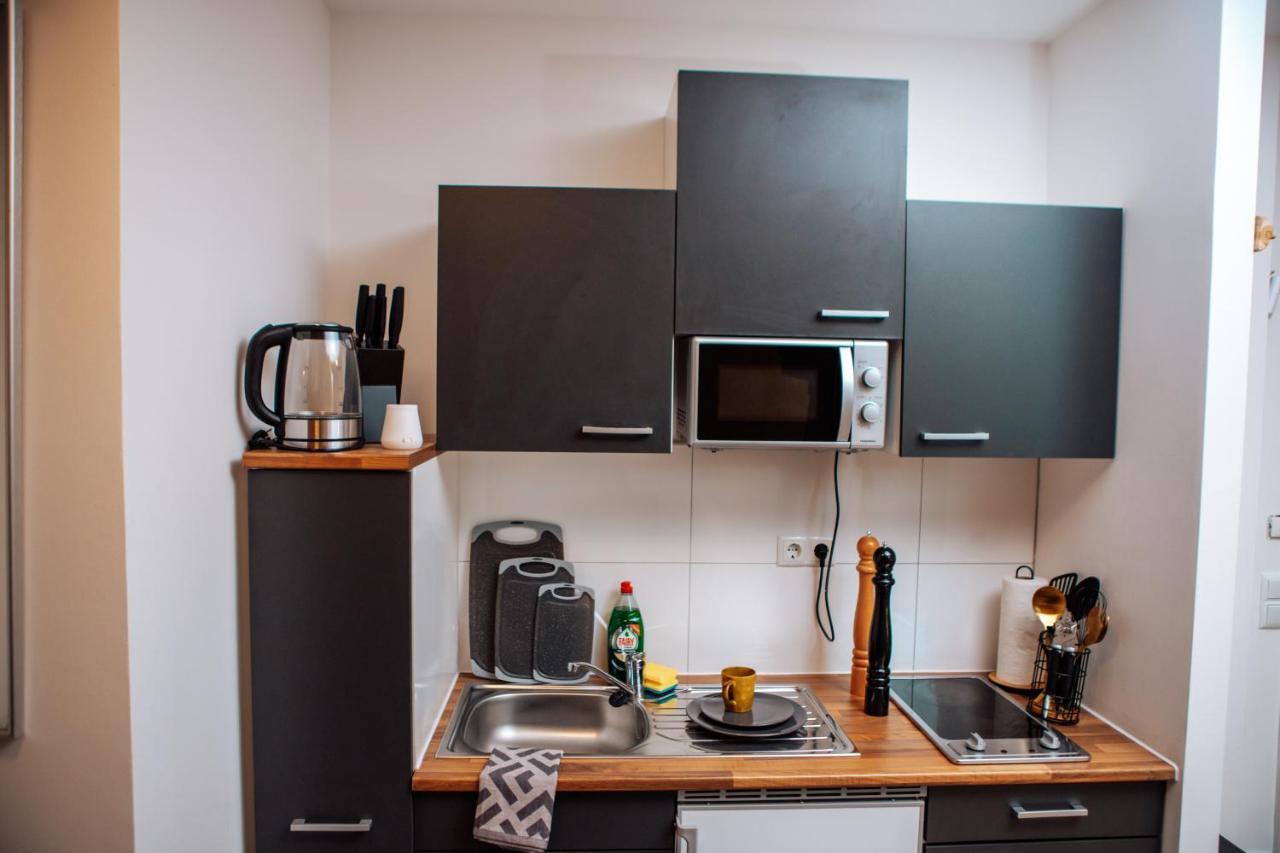 Central-Living Yellow - Wifi - Netflix - City Essen Bagian luar foto